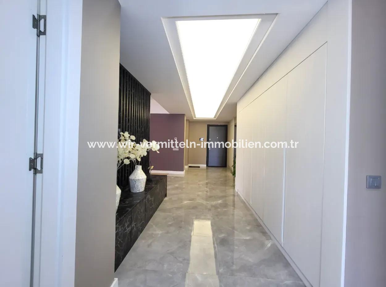 Taşpınar Mah. Faras Panora Lüks Yapılı Satılık 4,5+1 7.Kat Daire Gölbaşı Ankara