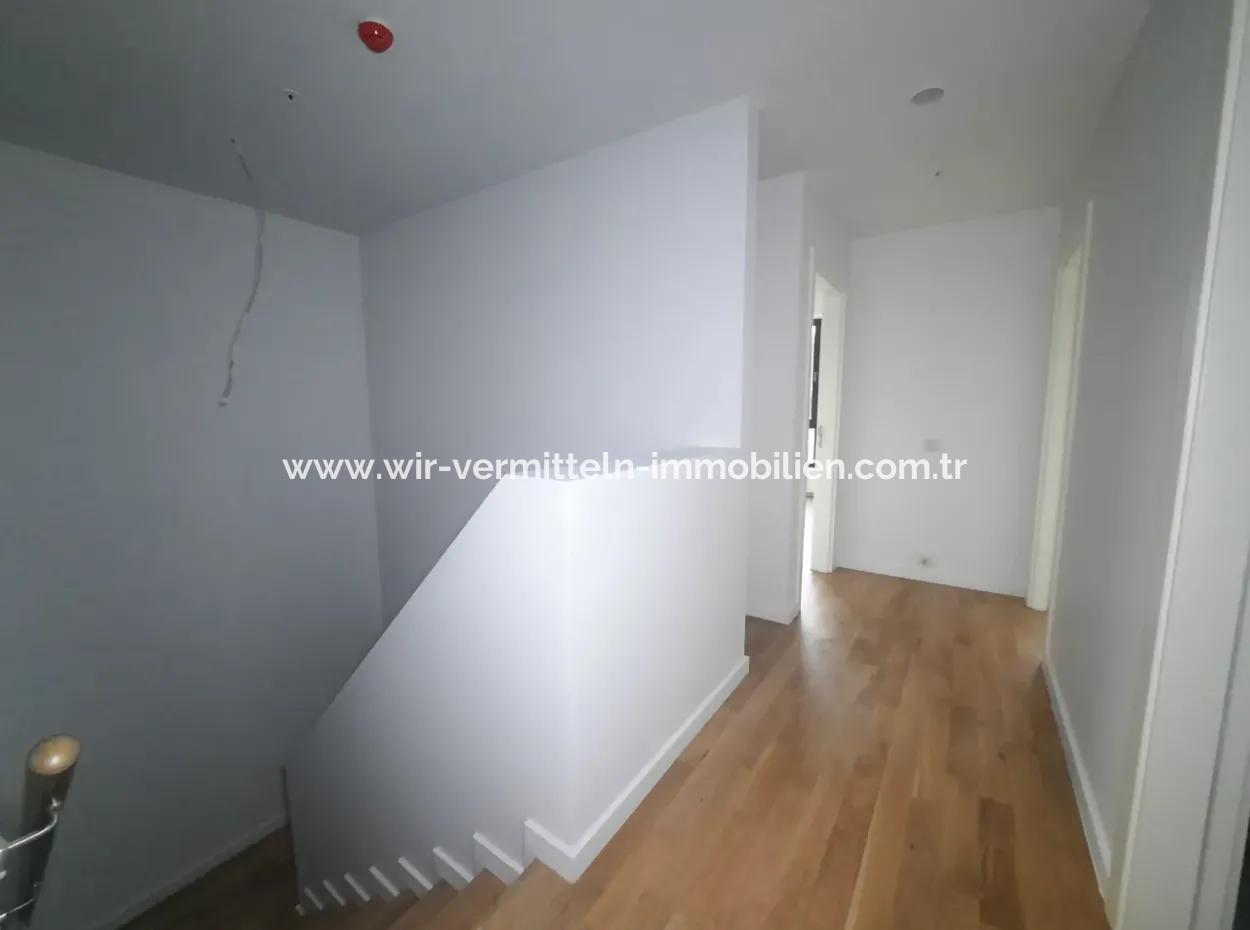 İncek Loft Satılık  2+1 Dubleks Şehir Manzaralı 2.Kat Daire