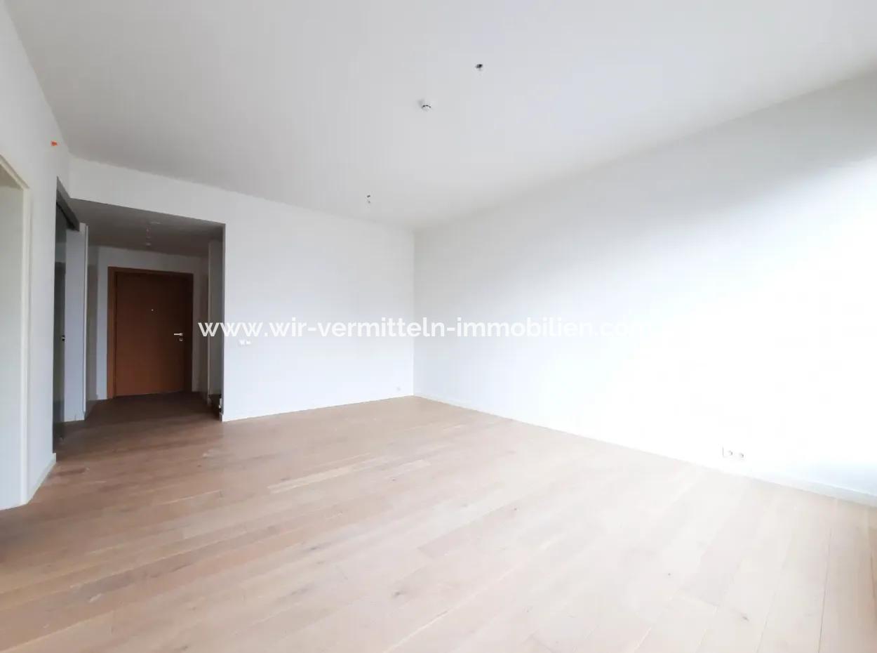 Göl Manzaralı Krediye Uygun İncek Loft Satılık  3+1 Dubleks Peyzaj Manzaralı 2.Kat Daire