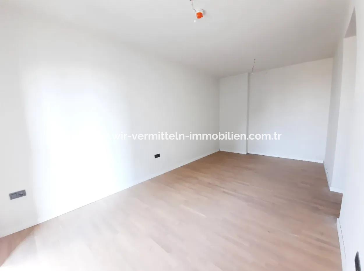 Beytepe İncek Bulvar Loft Satılık 4+1 3.Kat Park Manzaralı Güney Cephe  Daire