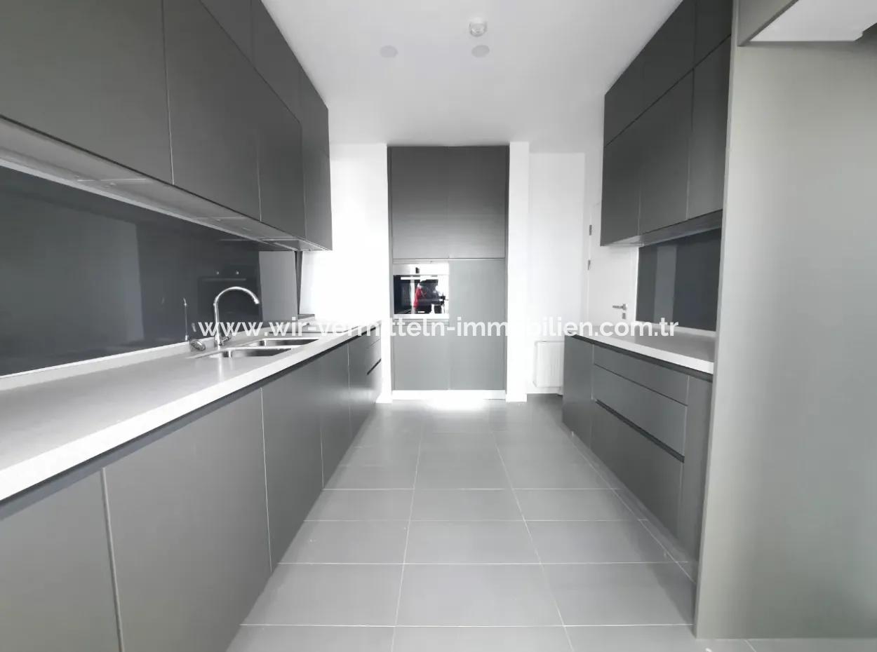 İncek Loft Satılık  5,5+1 Dubleks  Göl Manzaralı Kiracısız Daire