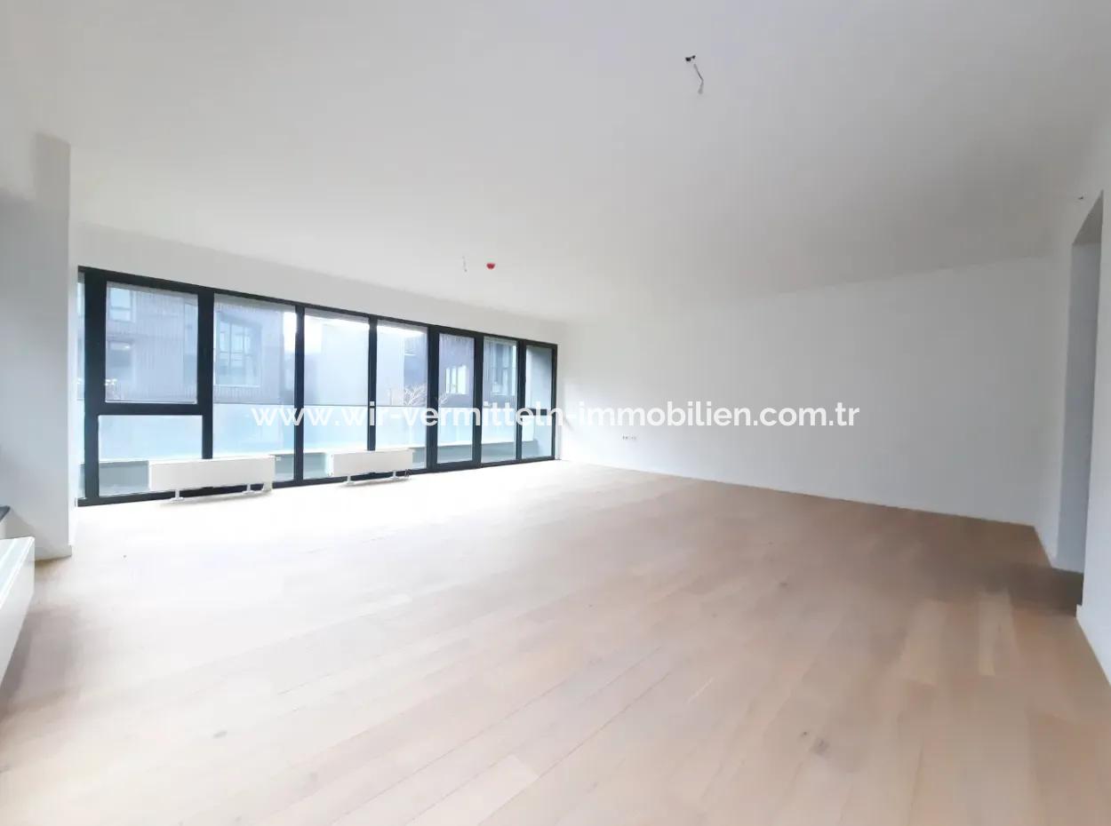 İncek Loft Satılık  4+1  Peyzaj Manzaralı  180 M² 2.Kat Daire