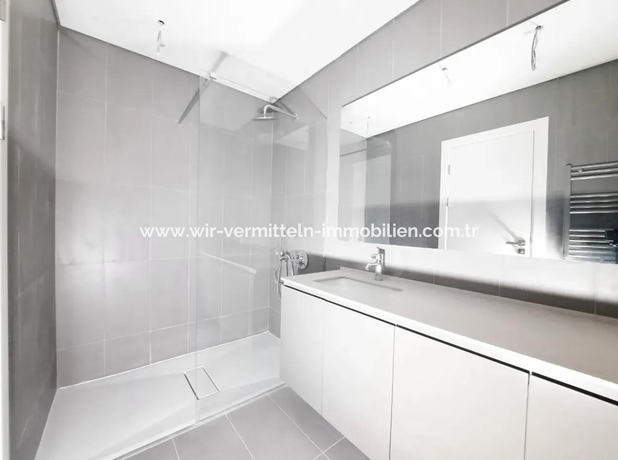 İncek Loft Satılık  4+1  Peyzaj Manzaralı  180 M² 2.Kat Daire