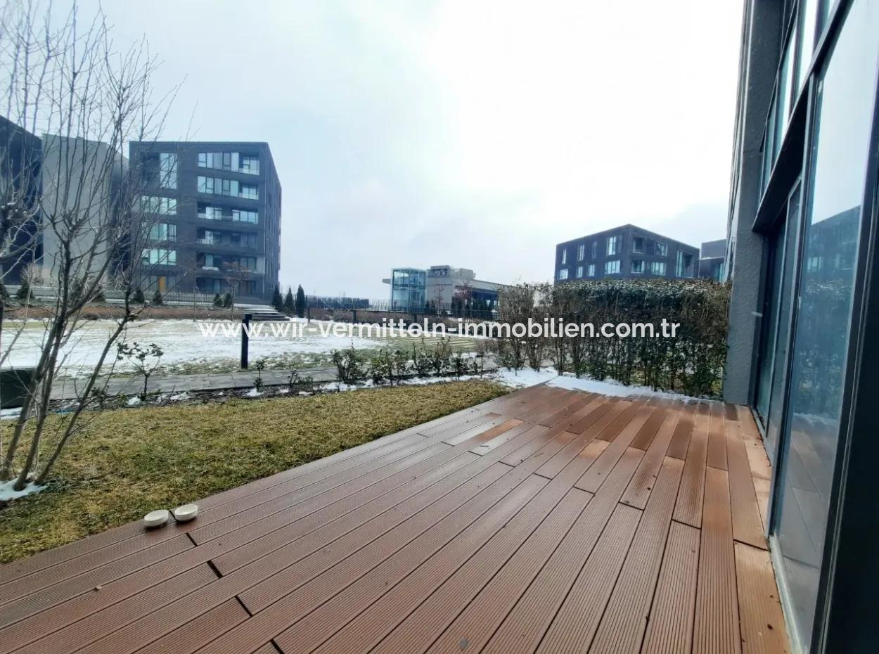 İncek Loft Satılık 3+1 Bahçe Dubleksi Peyzaj Manzaralı Daire