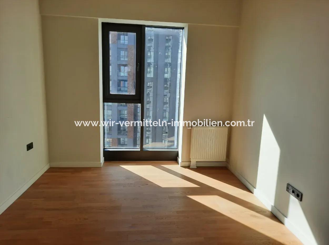 Boş Beytepe İncek Bulvar Loft Satılık 1+1 46 M² 9.Kat Göl Manzaralı Daire