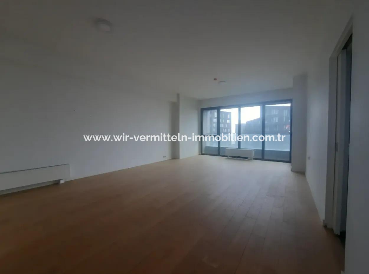 Krediye Uygun İncek Loft Satılık 2,5+1 Peyzaj Manzaralı 1.Kat Daire