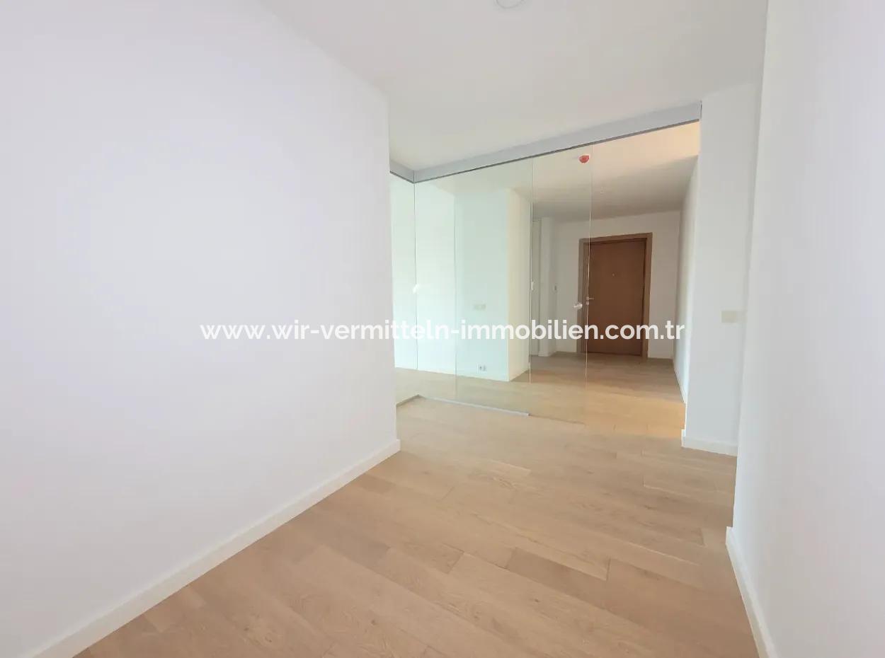 İncek Loft Satılık 2,5+1 Peyzaj Manzaralı 3.Kat Daire