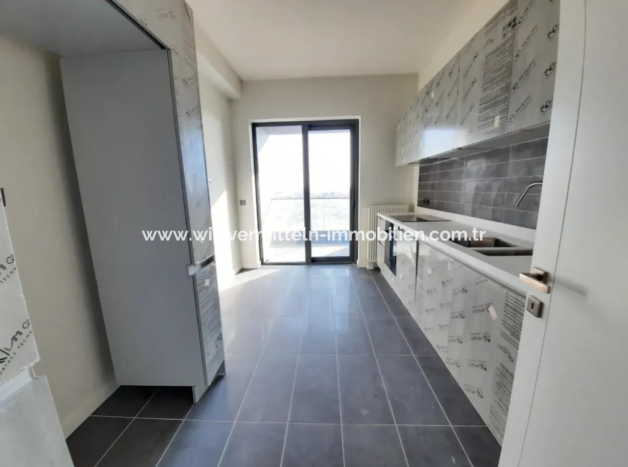 Beytepe İncek Bulvar Loft Satılık 2+1 90 M² 12.Kat Göl Manzaralı Daire