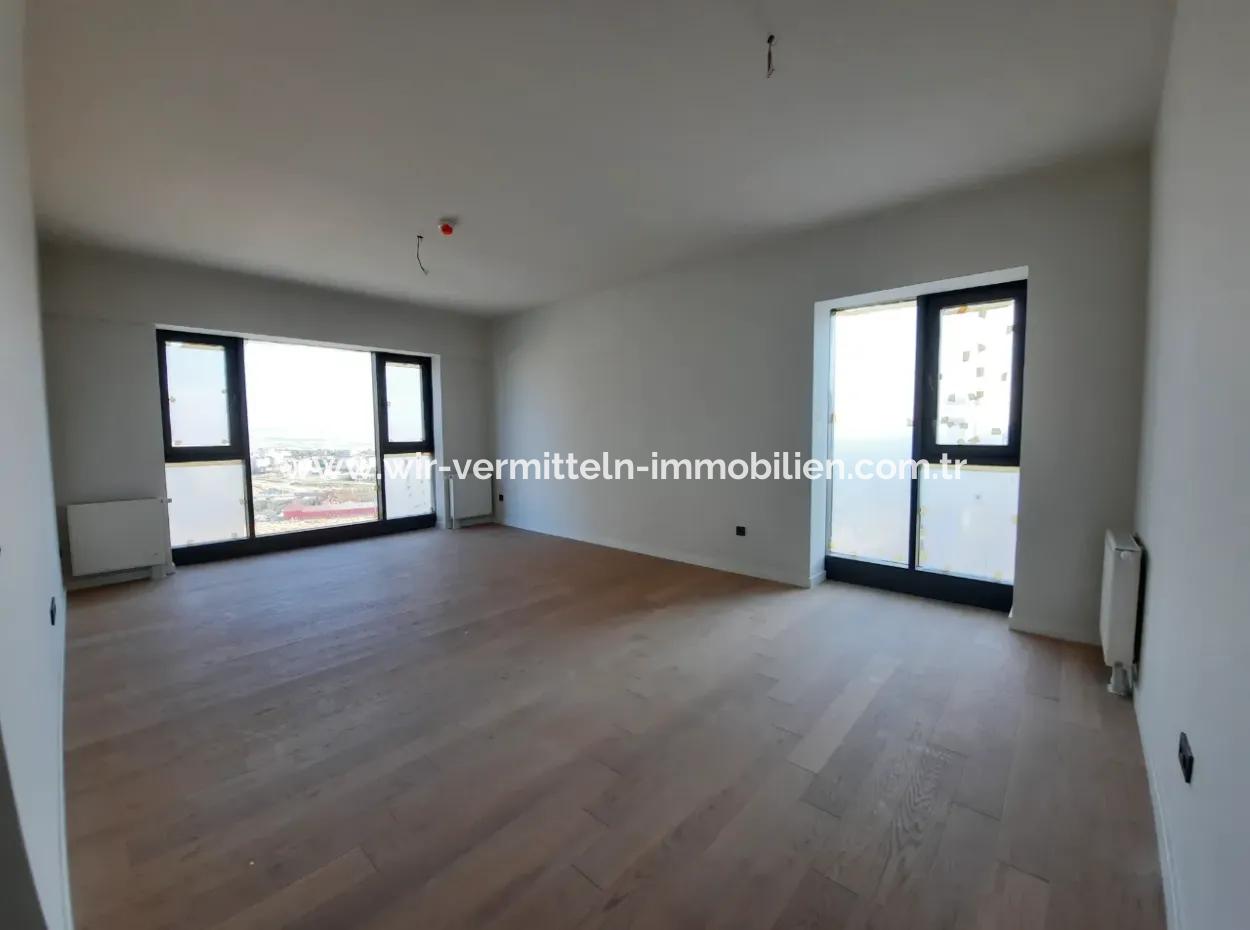 Beytepe İncek Bulvar Loft Satılık 2+1 90 M² 6.Kat Bulvar Manzaralı Daire