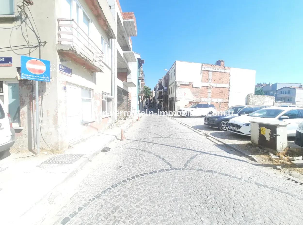 Çanakkale Çarşı İçinde Satılık 40 M²  Bacalı Dükkan