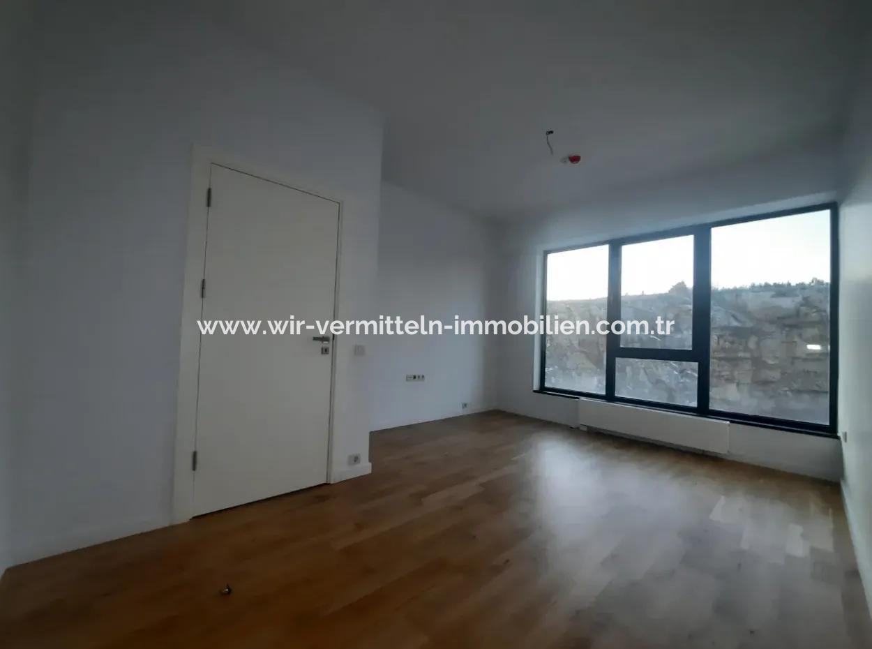 Krediye Uygun İncek Loft Satılık  2+1 Dubleks Şehir Manzaralı 2.Kat Daire
