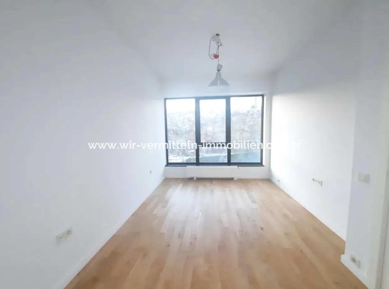 Krediye Uygun İncek Loft Satılık  2+1 Dubleks Şehir Manzaralı 2.Kat Daire