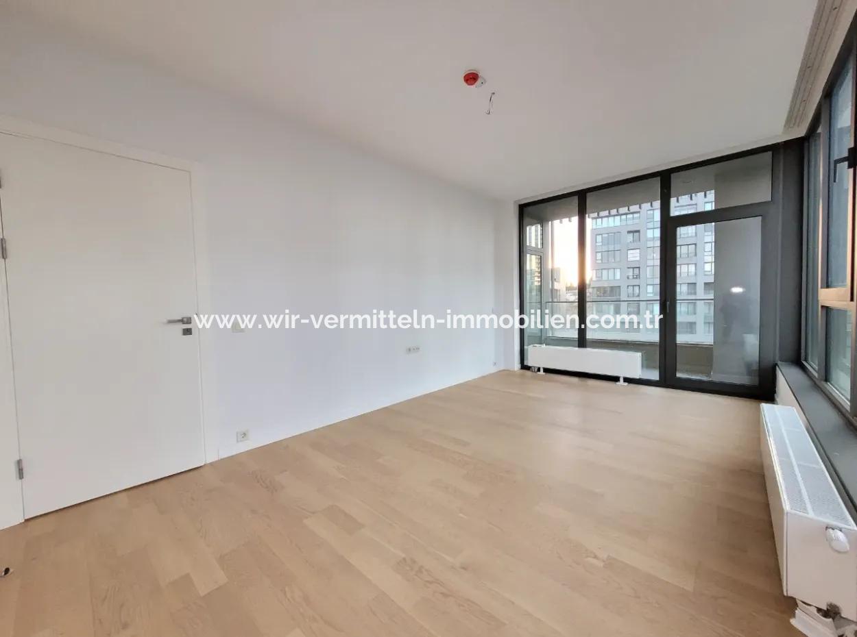 İncek Loft Satılık  5.5+1 Dubleks  Peyzaj Manzaralı 6.Kat Kiracısız Daire