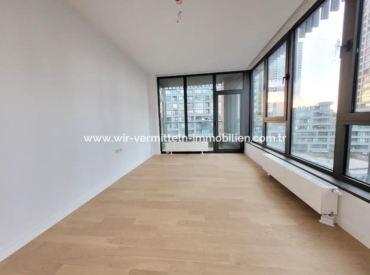 İncek Loft Satılık  5.5+1 Dubleks  Peyzaj Manzaralı 6.Kat Kiracısız Daire