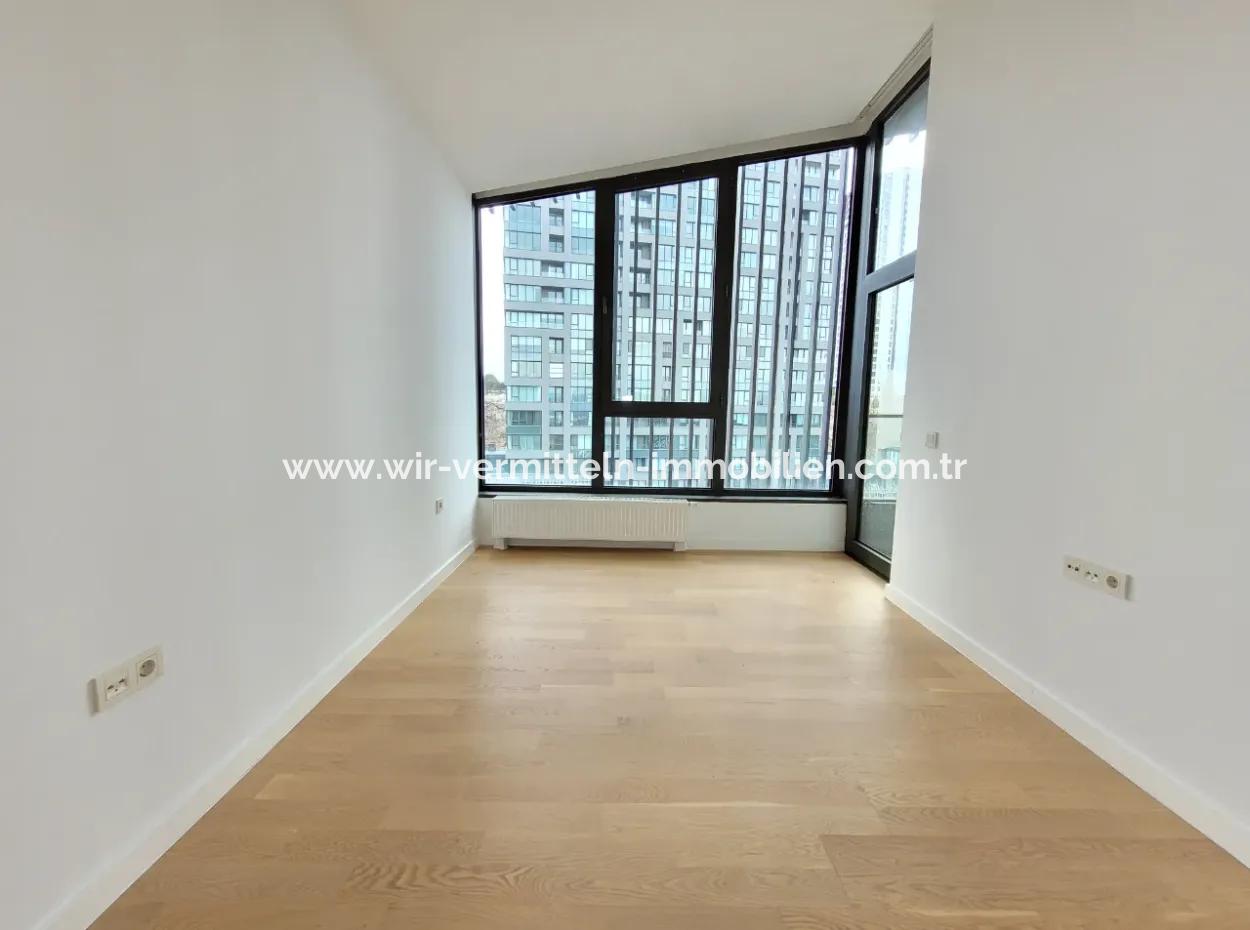 İncek Loft Satılık  5.5+1 Dubleks  Peyzaj Manzaralı 6.Kat Kiracısız Daire