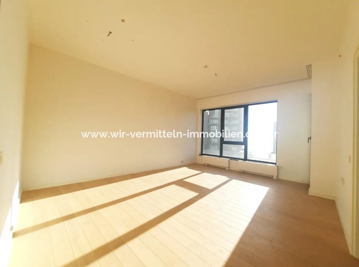 Boş Krediye Uygun İncek Loft Satılık  3+1 Dubleks Peyzaj Manzaralı 1.Kat Daire