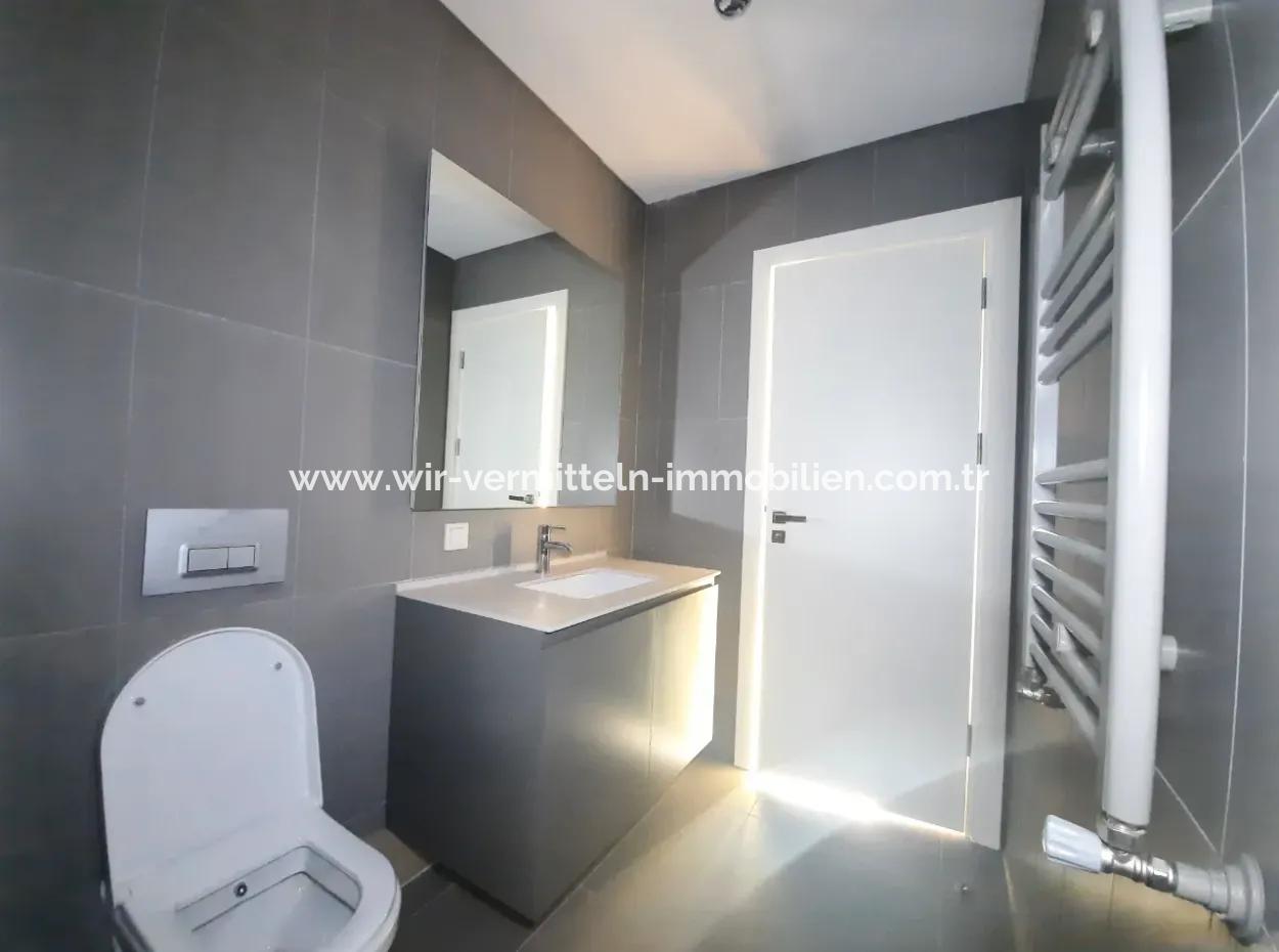 Boş Krediye Uygun İncek Loft Satılık  3+1 Dubleks Peyzaj Manzaralı 1.Kat Daire