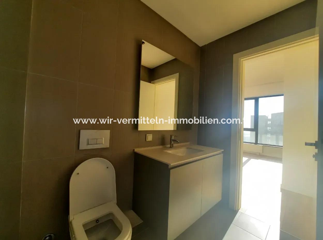 Boş Krediye Uygun İncek Loft Satılık  3+1 Dubleks Peyzaj Manzaralı 1.Kat Daire