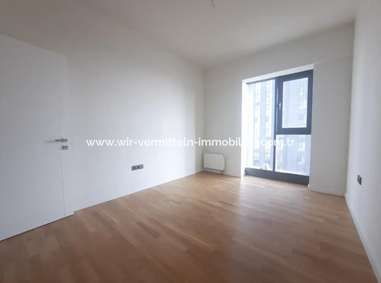 Beytepe İncek Bulvar Loft Satılık 3+1 130 M² 9.Kat Park  Manzaralı Daire