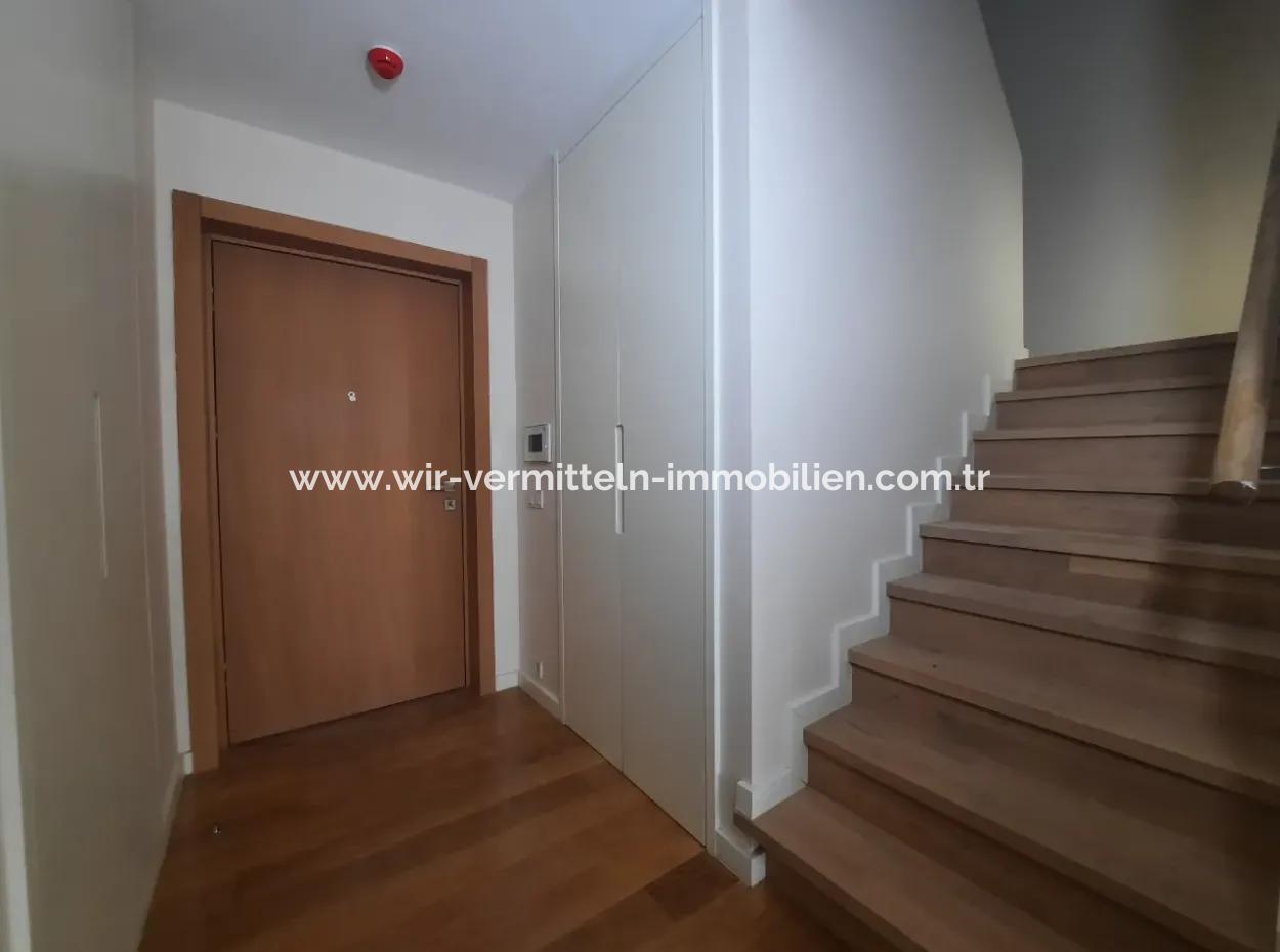 İncek Loft Satılık  3+1 Dubleks Peyzaj Manzaralı 2.Kat Daire
