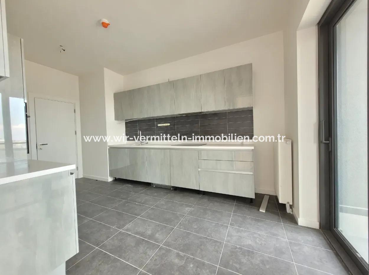 Boş Beytepe İncek Bulvar Loft Satılık 4+1 11.Kat Güney Cephe Daire