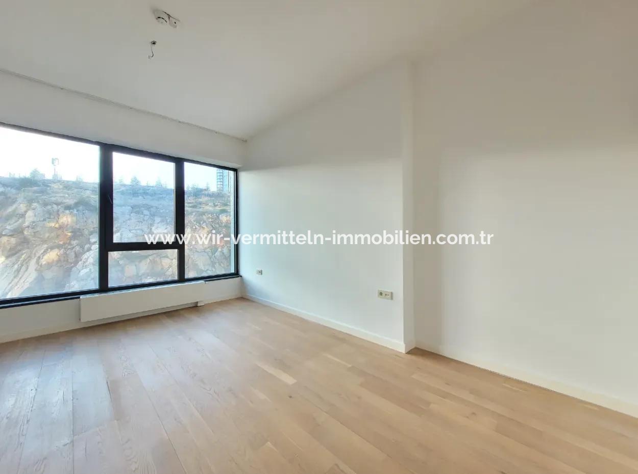 Kiracısız İncek Loft Satılık  2+1 Dubleks Şehir Manzaralı 2.Kat Daire