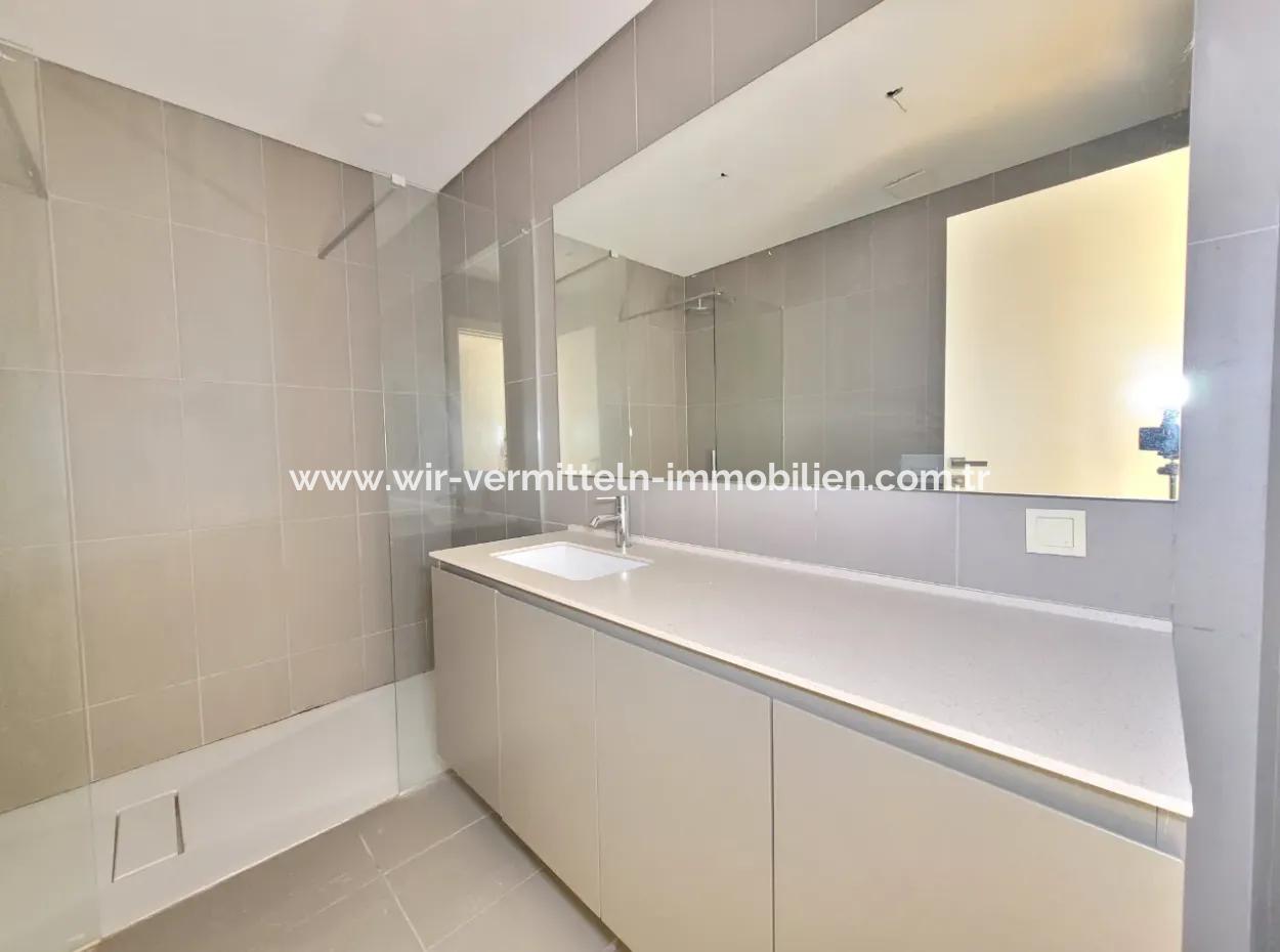 Boş Faturalı İncek Loft Satılık  2+1 Bahçe Dubleks Şehir Manzaralı Daire