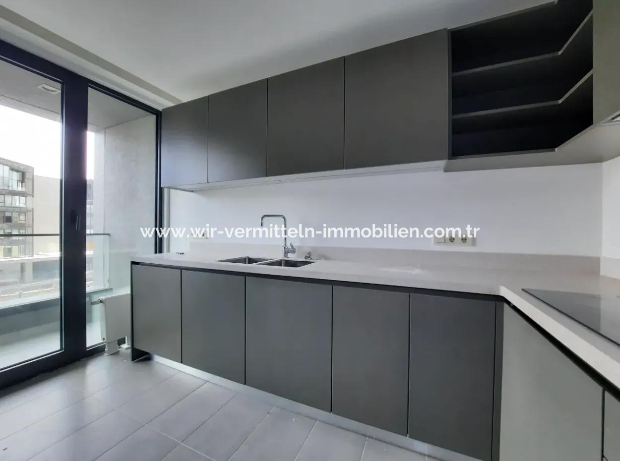 İncek Loft Satılık  3+1 Dubleks Peyzaj Manzaralı 2.Kat Daire