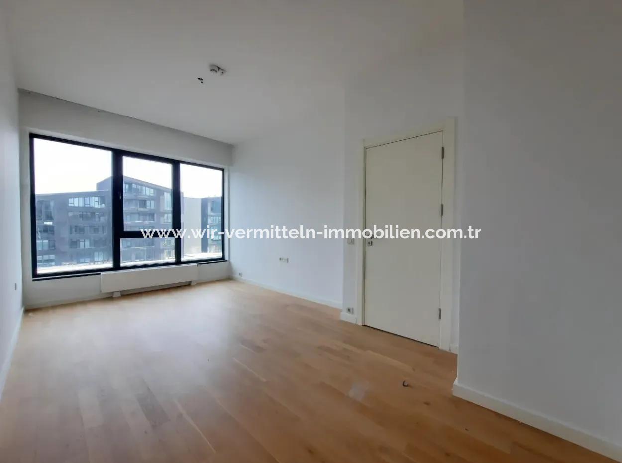 İncek Loft Satılık  3+1 Dubleks Peyzaj Manzaralı 2.Kat Daire