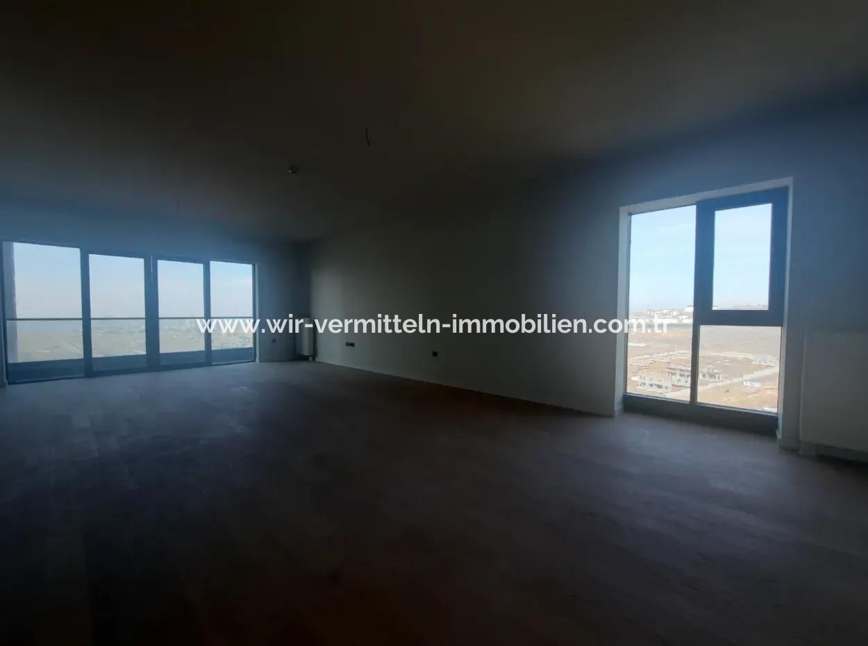 Beytepe İncek Bulvar Loft Satılık 5+1 10.Kat Kiracısız Daire