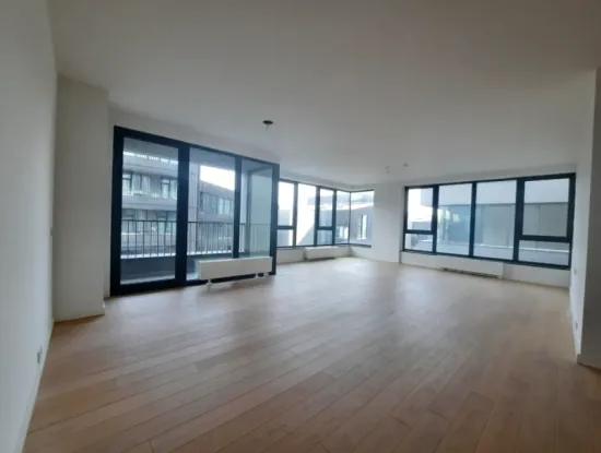 İncek Loft Satılık 5+1 Peyzaj Manzaralı 3.Kat 188 M² Daire