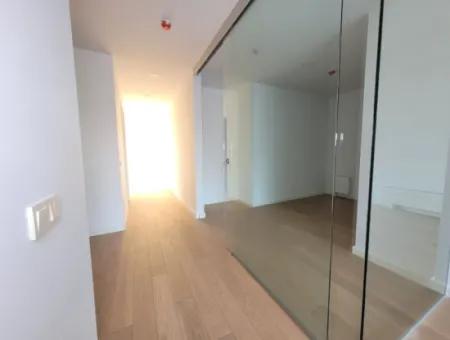 Boş Krediye Uygun İncek Loft Satılık 2,5+1 Peyzaj Manzaralı 1.Kat Daire
