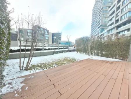 Boş Krediye Uygun İncek Loft Satılık 3+1 Bahçe Dubleksi Şehir Manzaralı Daire