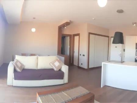 Lüks Eşyalı  İncek Prestij Satılık  1+1 62 M² 15.Kat Daire