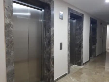 Lüks Eşyalı  İncek Prestij Satılık  1+1 62 M² 15.Kat Daire