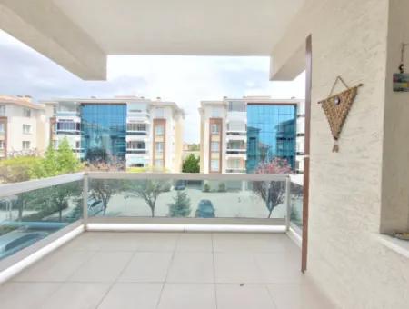 Kiracısız Kök Tapu Eskişehir Tepebaşı Batıkent Demirel Vizyon  Sitesi Satılık 2.Kat 3+1 Daire