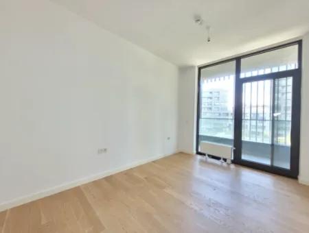 İncek Loft Satılık  3.5+1 140 M² 3.Kat Peyzaj Cephe Daire