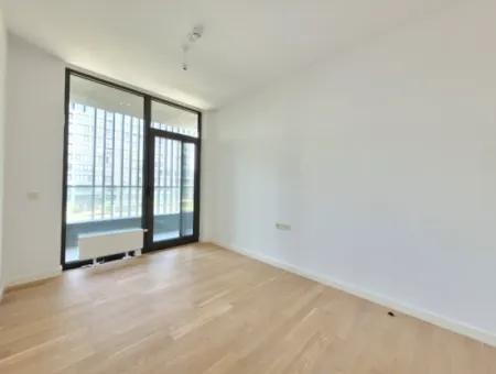 İncek Loft Satılık  3.5+1 140 M² 3.Kat Peyzaj Cephe Daire