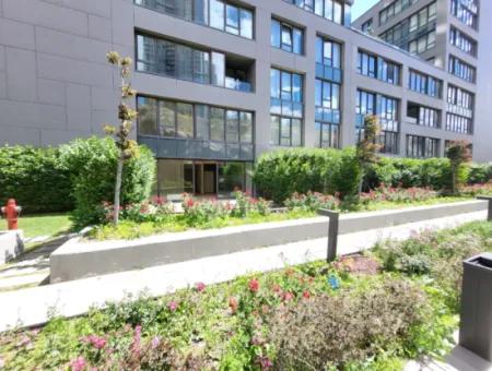 Boş Faturalı İncek Loft Satılık  2+1 Bahçe Dubleks Şehir Manzaralı Daire