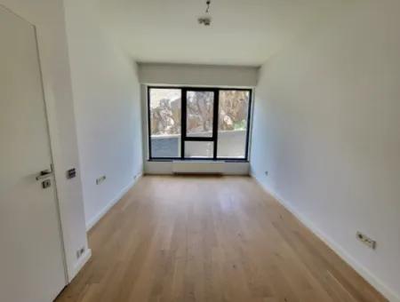 Boş Faturalı İncek Loft Satılık  2+1 Bahçe Dubleks Şehir Manzaralı Daire