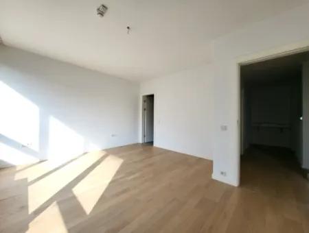Kiracısız İncek Loft Satılık  2+1 Dubleks Şehir Manzaralı 2.Kat Daire