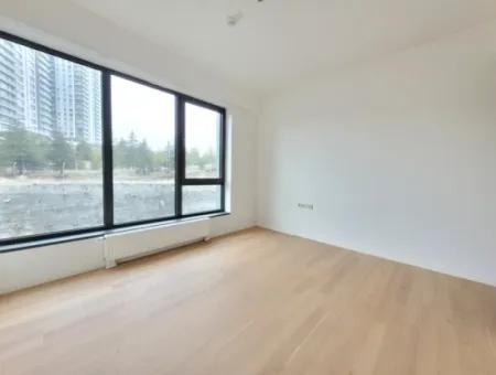 İncek Loft Satılık Teraslı  3+1 Şehir Manzaralı 3.Kat Daire