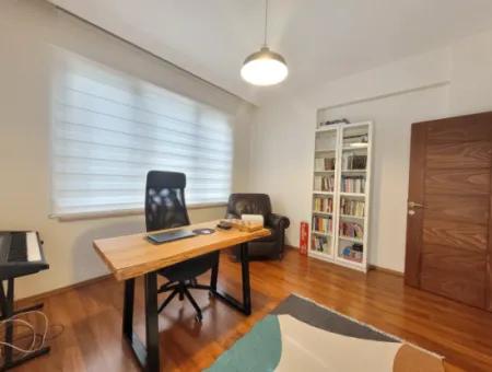 Vatandaşlığa Uygun Bursa Nilüfer Konak Mah. 340 M ² Panoramik Manzaralı Tam Müstakil Dubleks Satılık Villa