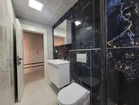 Vatandaşlığa Uygun Ankara Gölbaşı Bahçelievler Mah. 200 M ² Park Manzaralı Arakat Lüks Satılık Daire