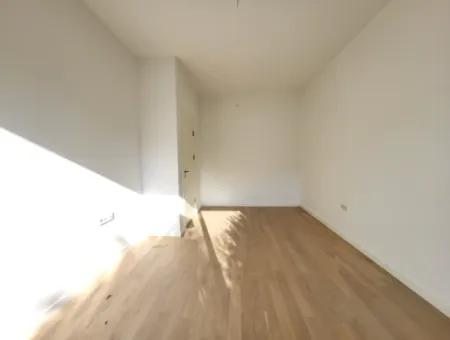 Krediye Uygun Boş İncek Loft Satılık 2,5+1 Peyzaj Manzaralı Bahçe Katı Daire 2 Bahçeli