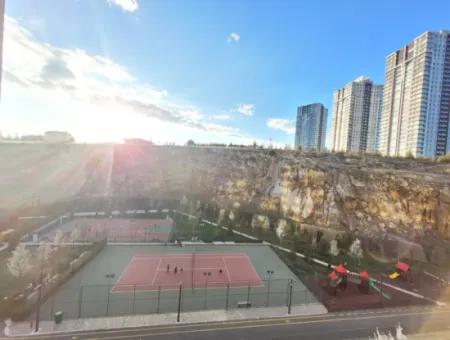 Krediye Uygun Boş İncek Loft Satılık 2,5+1 Peyzaj Manzaralı Bahçe Katı Daire 2 Bahçeli