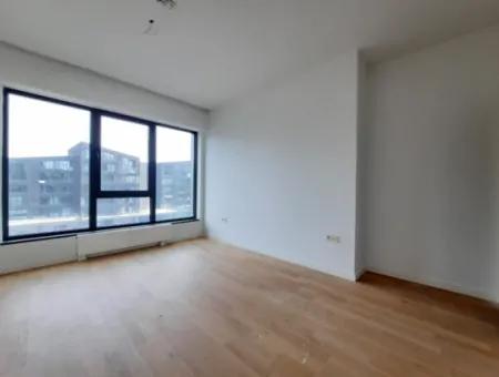 Göl Manzaralı Krediye Uygun İncek Loft Satılık  3+1 Dubleks Peyzaj Manzaralı 2.Kat Daire