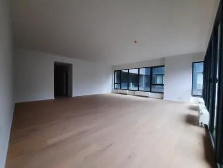 İncek Loft Satılık  4+1  Peyzaj Manzaralı  180 M² 2.Kat Daire
