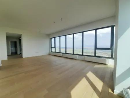 Kiracısız İncek Loft Satılık  5,5+1  Göl Manzaralı 14.Kat Daire