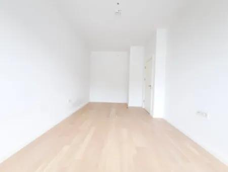 Krediye Uygun İncek Loft Satılık 3+1 Bahçe Dubleksi Peyzaj Manzaralı Daire